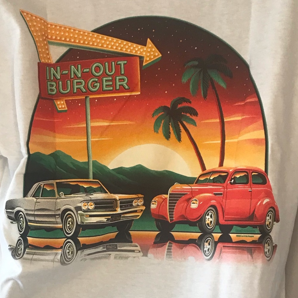 In & Out burger white fresh new year 2021 size Medium
